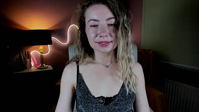 Mia Tasty online show from 14, 12, 2025