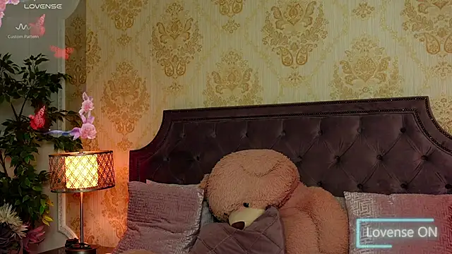 Snapshot of JaneDevine chatting on 10, 1, 2025 JaneDevine online show from 10, 1, 2025