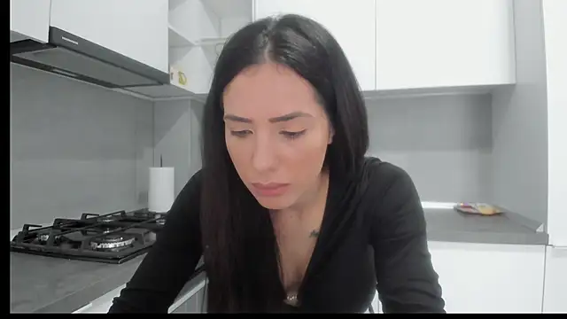 Snapshot of Emmapmg chatting on 26, 11, 2025 Emmapmg online show from 26, 11, 2025