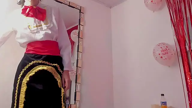 Snapshot of BonnieCute_ chatting on 14, 2, 2025 BonnieCute online show from 14, 2, 2025