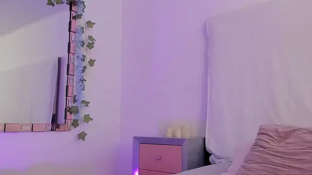 Snapshot of BonnieCute_ chatting on 7, 3, 2025 BonnieCute online show from 7, 3, 2025