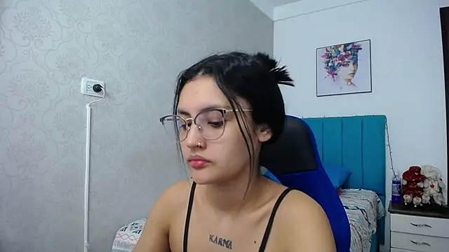 antonella sweetlittle online show from 8, 1, 2025