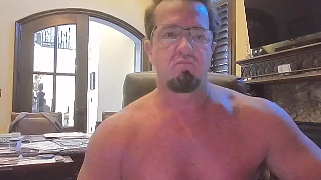 Snapshot of sluttydylan chatting on 29, 4, 2026 sluttydylan online show from 29, 4, 2026