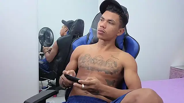 Snapshot of scarce_candy69 chatting on 25, 11, 2025 scarce candy69 online show from 25, 11, 2025