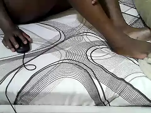 Snapshot of Quincy_joyy chatting on 10, 11, 2025 Quincy joyy online show from 10, 11, 2025