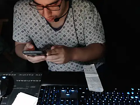 thealfawolf01 online show from 11, 6, 2026