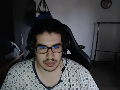 thealfawolf01 online show from 5, 7, 2026