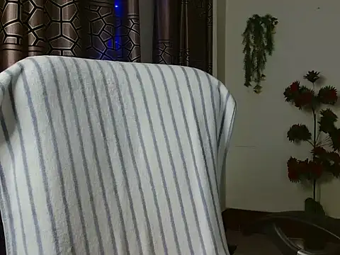 Snapshot of Unlucky-flowers chatting on 4, 1, 2025 Unlucky-flowers online show from 4, 1, 2025