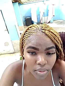 Snapshot of AdelynYasmin chatting on 22, 1, 2025 AdelynYasmin online show from 22, 1, 2025