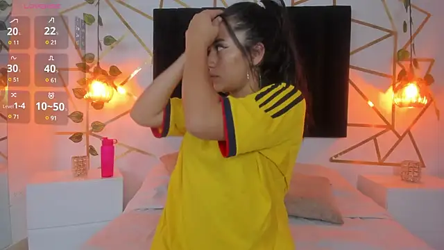 Megan Thompsonn online show from 28, 1, 2025