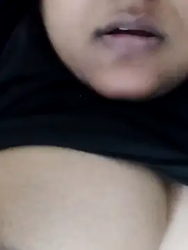 Snapshot of smile_pretty chatting on 4, 12, 2024 smile pretty online show from 4, 12, 2024