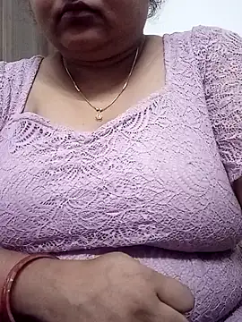 Snapshot of smile_pretty chatting on 6, 12, 2024 smile pretty online show from 6, 12, 2024