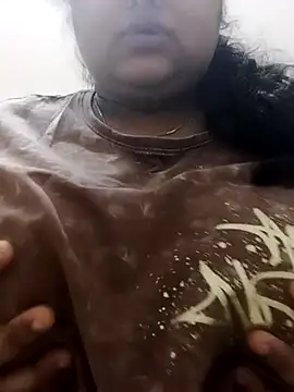 Snapshot of smile_pretty chatting on 10, 12, 2024 smile pretty online show from 10, 12, 2024