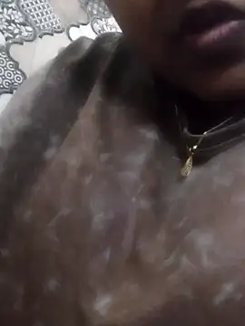 Snapshot of smile_pretty chatting on 13, 12, 2024 smile pretty online show from 13, 12, 2024