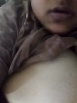 Snapshot of smile_pretty chatting on 8, 1, 2025 smile pretty online show from 8, 1, 2025