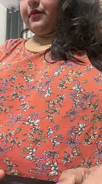 Snapshot of smile_pretty chatting on 17, 2, 2025 smile pretty online show from 17, 2, 2025