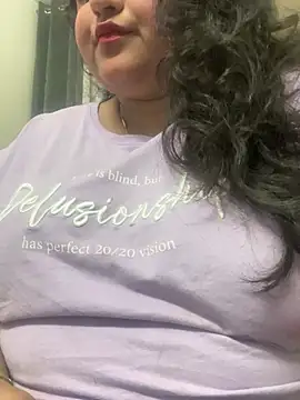 Snapshot of smile_pretty chatting on 18, 2, 2025 smile pretty online show from 18, 2, 2025