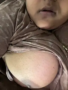 Snapshot of smile_pretty chatting on 21, 2, 2025 smile pretty online show from 21, 2, 2025