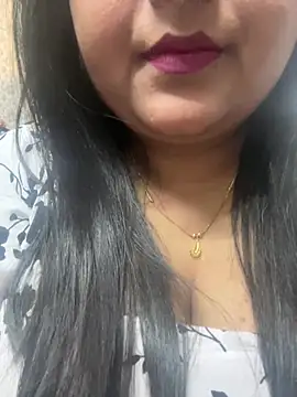 Snapshot of smile_pretty chatting on 28, 2, 2025 smile pretty online show from 28, 2, 2025