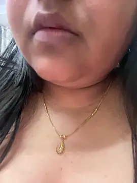 Snapshot of smile_pretty chatting on 13, 3, 2025 smile pretty online show from 13, 3, 2025