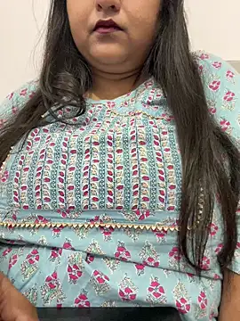 Snapshot of smile_pretty chatting on 12, 9, 2025 smile pretty online show from 12, 9, 2025