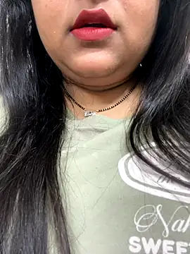 Snapshot of smile_pretty chatting on 13, 10, 2025 smile pretty online show from 13, 10, 2025