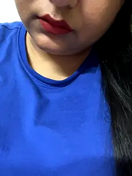 Snapshot of smile_pretty chatting on 17, 10, 2025 smile pretty online show from 17, 10, 2025