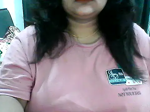 Snapshot of smile_pretty chatting on 28, 7, 2026 smile pretty online show from 28, 7, 2026