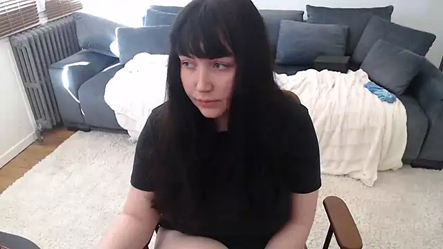 Lynylou online show from 11, 3, 2025