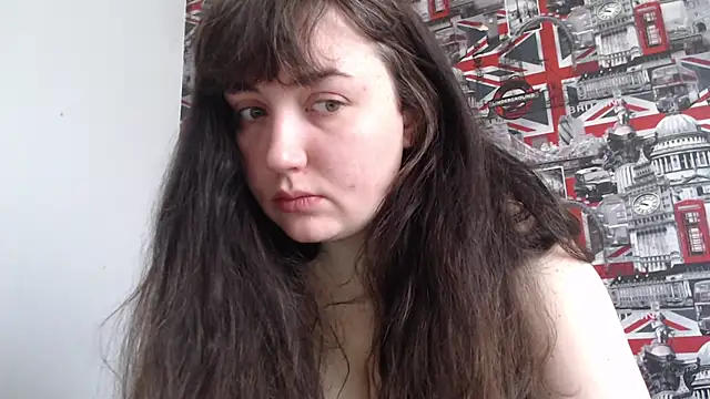 Lynylou online show from 15, 4, 2026