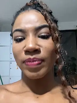 Snapshot of paula__cruzz chatting on 30, 1, 2025 paula cruzz online show from 30, 1, 2025