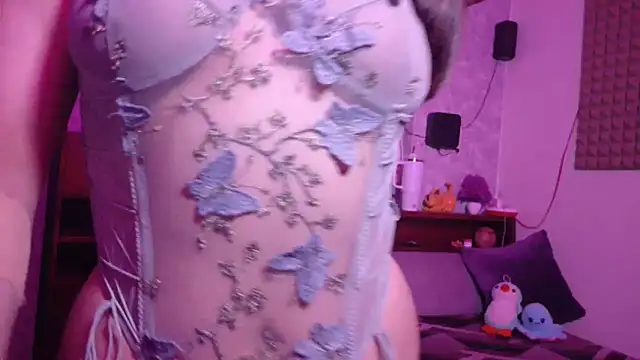 Snapshot of MidnightFlame chatting on 4, 11, 2025 MidnightFlame online show from 4, 11, 2025