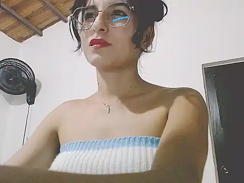 tifany19  online show from 3, 11, 2025