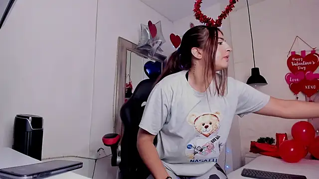 angel hardy dl online show from 18, 2, 2025