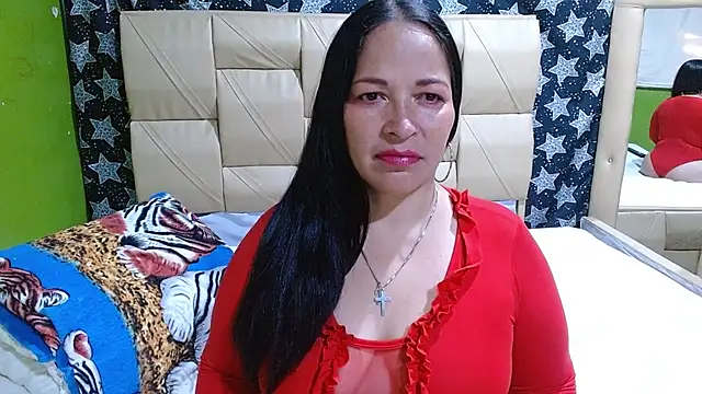 Stefanny Taylor  online show from 21, 2, 2026