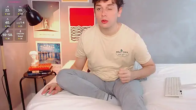 Snapshot of Elio555 chatting on 29, 10, 2025 Elio555 online show from 29, 10, 2025