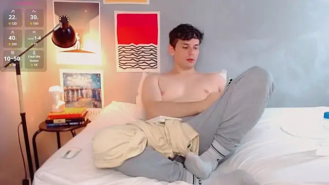 Snapshot of Elio555 chatting on 30, 10, 2025 Elio555 online show from 30, 10, 2025