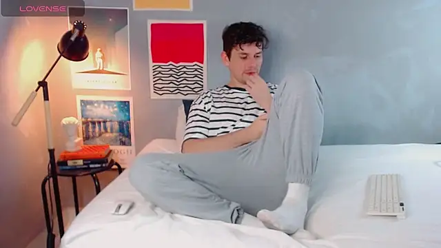 Snapshot of Elio555 chatting on 3, 11, 2025 Elio555 online show from 3, 11, 2025