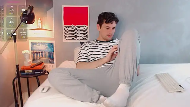 Snapshot of Elio555 chatting on 6, 11, 2025 Elio555 online show from 6, 11, 2025