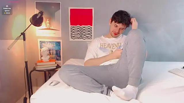 Snapshot of Elio555 chatting on 9, 11, 2025 Elio555 online show from 9, 11, 2025