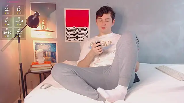 Snapshot of Elio555 chatting on 14, 11, 2025 Elio555 online show from 14, 11, 2025