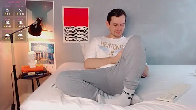 Snapshot of Elio555 chatting on 25, 11, 2025 Elio555 online show from 25, 11, 2025