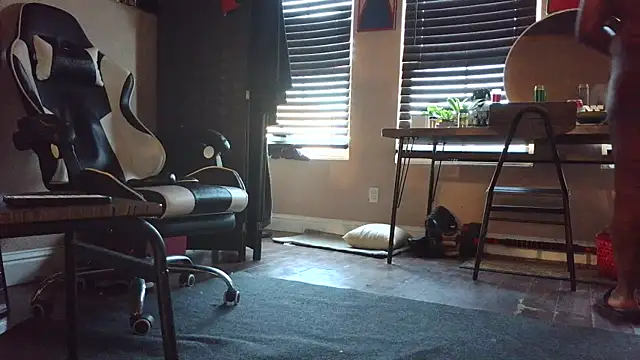 Snapshot of bigshh8 chatting on 11, 10, 2025 bigshh8 online show from 11, 10, 2025