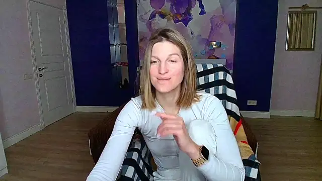 EmilyWalkeri online show from 15, 3, 2025