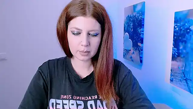 Lizzy Love online show from 13, 11, 2025