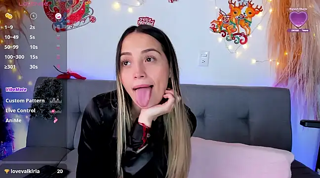 Snapshot of cindy_love2 chatting on 15, 12, 2024 cindy love2 online show from 15, 12, 2024