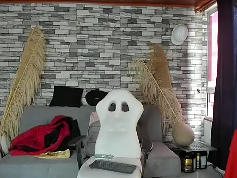 Snapshot of cindy_love2 chatting on 22, 9, 2025 cindy love2 online show from 22, 9, 2025