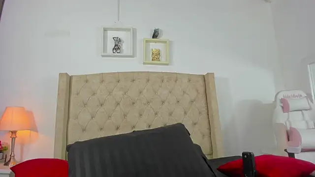 allisson m online show from 11, 3, 2025