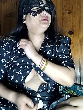Cutehornycouples online show from 4, 6, 2026