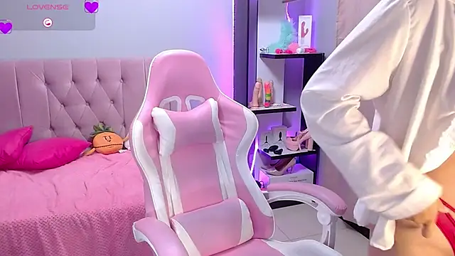 LoaLuxury online show from 21, 2, 2025